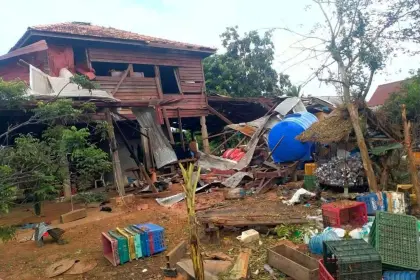 Continúan los combates entre Camboya y Tailandia, pese a mediación de EEUU para un alto al fuego