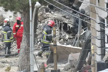 Cuantifican en Bs 5 millones los daños por las explosiones en Viacha: “Dos casas serán demolidas”, anuncia Justiniano