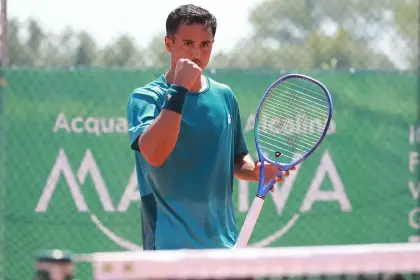 Una sobrecarga muscular en Génova pone en duda a Hugo Dellien para la Copa Davis