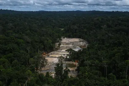Oro manchado de sangre: La minería ilegal desangra a Perú y sacude a Bolivia y otros países de Sudamérica