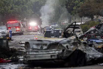 EEUU: Avión se estrella en California y deja “varios muertos”, reporta Bomberos