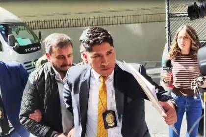 Tras prestar su declaración, Medinaceli es trasladado a celdas policiales