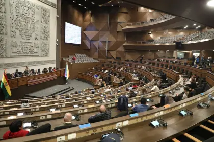 Sesión clave del Legislativo: El pleno trata el crédito del BID y se suma a la agenda el préstamo de Japón de $us 100 millones