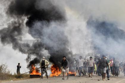 Bolivia inicia nueva semana de movilizaciones con ley de Estado de Excepción en mesa