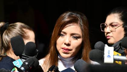 Viceministra pide respeto por muerte del exgerente de YLB y dice que no es responsable “politizar y mediatizar” el caso