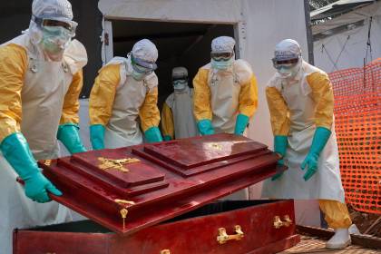 El número de casos de ébola podría ser "de dos a cuatro" veces superior, según OMS