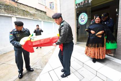 Viacha: Después de 25 días de la tragedia, despiden con rituales y sepelios a los últimos soldados identificados en las explosiones