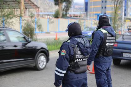 Cortan rutas del centro y el sur de La Paz por la filmación de una película, un desfile y una carrera