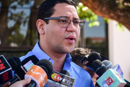Vocero de Tuto le pide a Samuel “dar la cara” por la candidata a senadora de Unidad que renunció