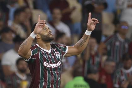 Fluminense vence sin apuros a Platense y mete un pie en semifinales