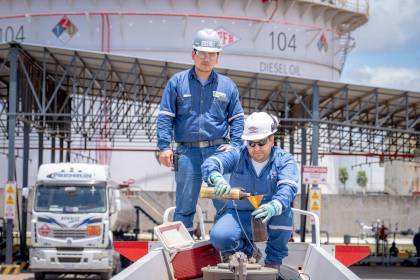 Paz confirma que desde este martes se aplican aditivos a la gasolina para cuidar los motores sin incremento del precio