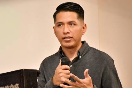 Andrónico plantea adelantar el referendo revocatorio para “una salida democrática” al conflicto