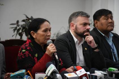 Libre activa trámite para interpelar a los ministros Zamora, Salinas y Espinoza por los billetes el siniestro aéreo