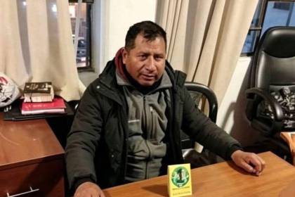 Dan detención preventiva al exfuncionario del gobierno de Arce que instigó a ponchos rojos a usar armas