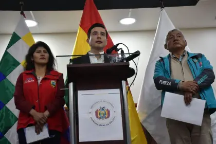 “No se mueve”: Gobierno y alcaldías cierran filas y ratifican pan con 60 gramos y a 50 centavos