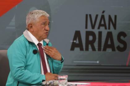 Iván Arias anuncia que la economía de La Paz está saneada y plantea construir un tren aéreo
