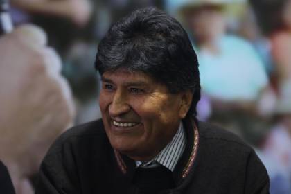 Evo dice que toma militar fue un “golpe a la economía” y que el futuro de Bolivia es el agro, no el litio