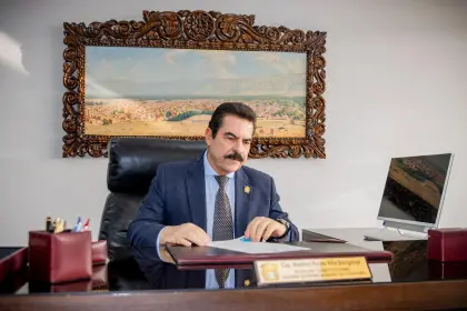 “Tenemos que terminar los mega proyectos”, dice Manfred y confirma su candidatura a la Alcaldía de Cochabamba