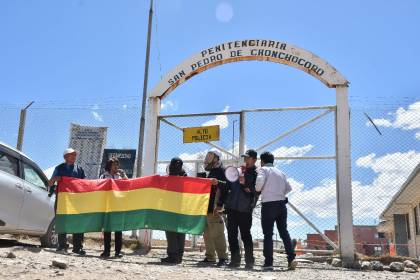 Se aguarda salida de Camacho de Chonchocoro tras emitirse mandamientos de libertad