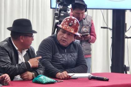 “A partir de este momento, se están levantando las medidas de presión”, dice Argollo, máximo dirigente de la COB