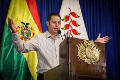 Lara: “Ambos tienen que ceder, el presidente Paz y los movilizados tienen que poner de su parte” 