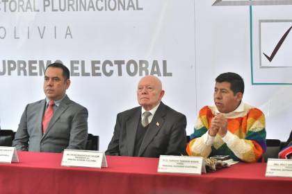 TSE abre jornada electoral y pide acudir a las urnas: “Tengan la certeza absoluta de que su voto será respetado”