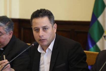 Lara pide al Gobierno explicar cómo salieron “sin ser detectados” los ocho camiones con droga incautados en Brasil