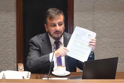 Ministro Medinaceli dice que Dorgathen fue alertado en septiembre del 2025 sobre los problemas de la gasolina