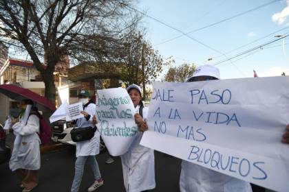 Cuatro hospitales de La Paz, en situación crítica por la falta de oxígeno; están en riesgo las vidas de unos 500 pacientes