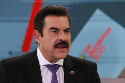 Mira la entrevista completa a Manfred Reyes Villa en Así Decidimos de Unitel