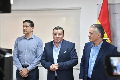 Gobierno: Eliminar la subvención garantiza combustible y trabajo del transporte todo el año