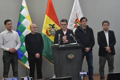 El presidente Paz anuncia que “reorganizará” el gabinete de ministros
