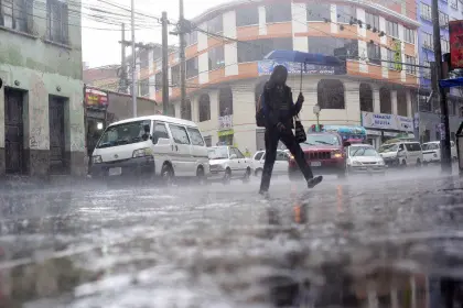 Intensa lluvia cayó por más de seis horas en la ciudad de La Paz; Alcaldía reporta 32 casos de emergencia