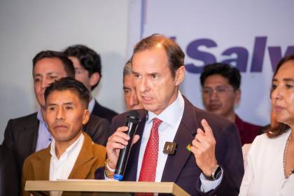 Tuto pide a Lara rechazar los pedidos para que renuncie Paz: “Una palabra de él desinflaría los afanes conspirativos”