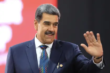 “Ahora me toca hablar mucho en inglés porque me llaman mucho del Norte”, bromea Maduro