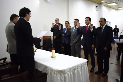 Posesionan a dos viceministros y autoridades de la ATT, Mi Teleférico, ABC, Vías Bolivia y AEVivienda