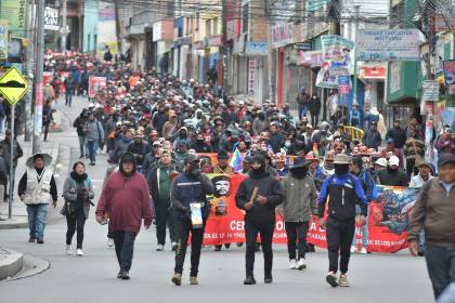 Bloqueos: Ministerio de Trabajo dispone tolerancia en la hora de ingreso para el sector público 
