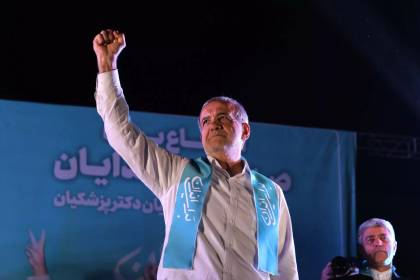 El reformista Mazud Pezeshkian gana la elección presidencial en Irán y saca del poder a ultraconservadores