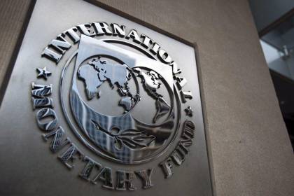 Gobierno deja en manos del Legislativo la aprobación del crédito del FMI y espera que en cuatro semanas se concrete el primer desembolso 