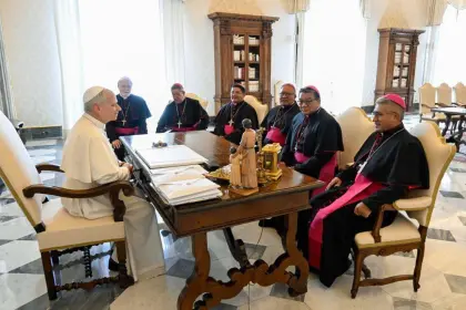 Obispos de Bolivia se reúnen con el Papa León XIV y le invitan a visitar el país