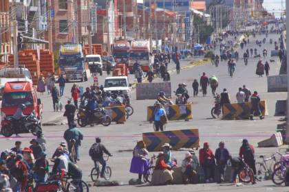“¿Quién va a querer hacer negocios o invertir en Bolivia?”: IBCE advierte que imagen del país se deteriora por bloqueos
