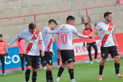 Always golea a ABB y pasa al repechaje como segundo del grupo B