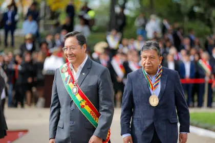 Arce confirma su presencia y la de Choquehuanca en la “cumbre por la democracia” y lamenta que “otros órganos” no cumplan su palabra