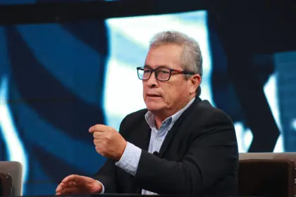 Gustavo Pedraza: Indecisos son mayormente del MAS y la campaña definirá preferencias