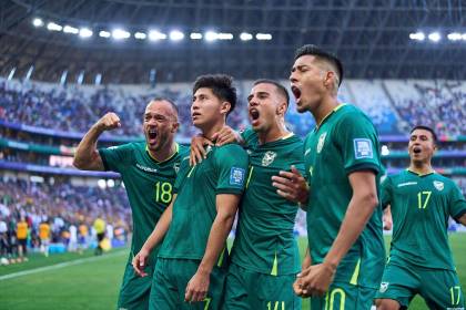 El partido Bolivia - Irak será transmitido por UNITEL y Unitel.bo este martes