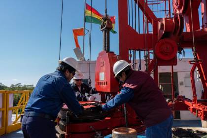 Fin a la subvención, nueva ley y la reingeniería de YPFB, las medidas urgentes que plantea el exministro Ríos para frenar la crisis energética