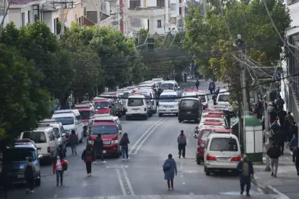 Choferes de La Paz no asistieron al diálogo con el Gobierno y dicen que irán al paro indefinido desde el lunes