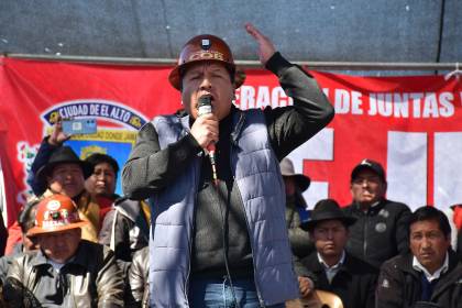 Bloqueo de 53 días: Fiscalía admite denuncia contra Argollo y Condori por el delito de terrorismo, según abogado