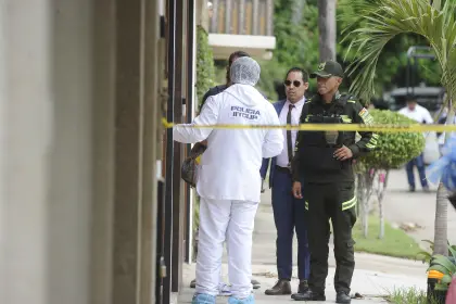 Capitán de la Policía fue acribillado cuando salía de su casa para llevar a su hija al colegio, según fiscal