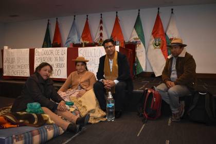 Senadora del PDC instala huelga de hambre y exige una solución a los bloqueos